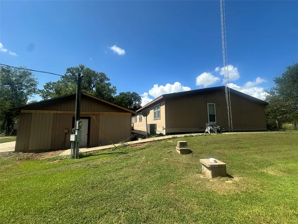 10100 Varisco Lane Bryan, TX 77807