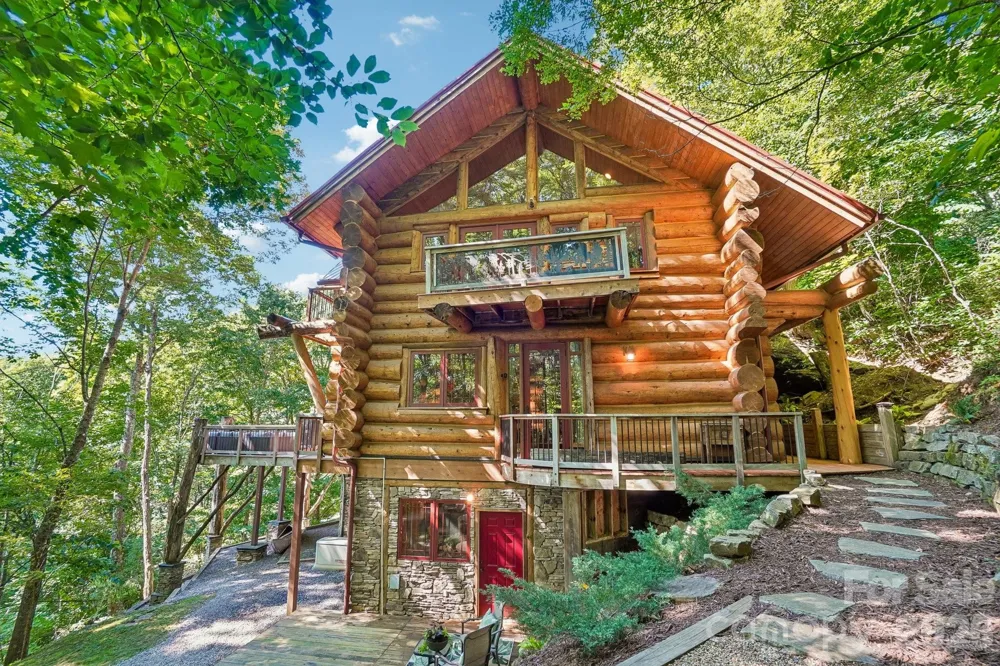 476 Waterford Drive Maggie Valley, NC 28751