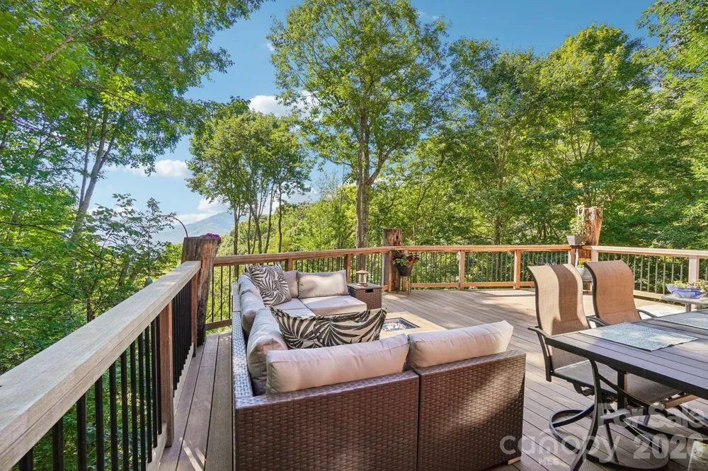 476 Waterford Drive Maggie Valley, NC 28751