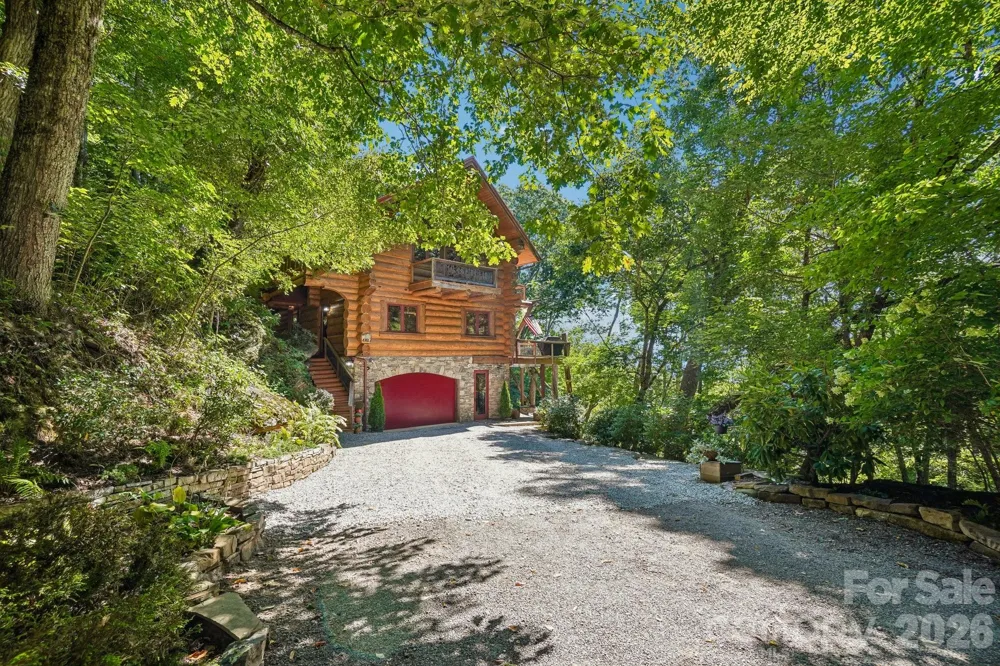 476 Waterford Drive Maggie Valley, NC 28751