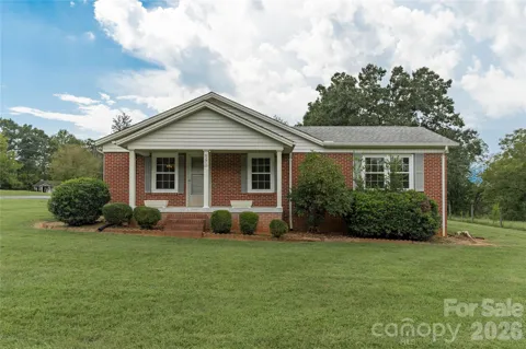 5271 Harris Farm Road