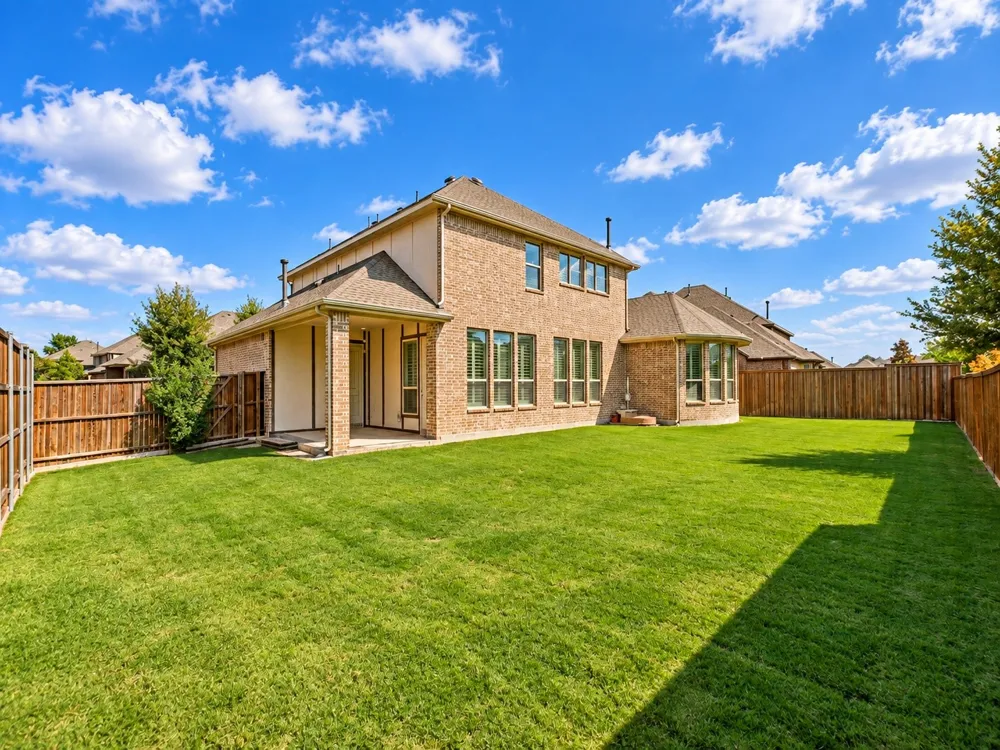 204 Whitewing Lane Murphy, TX 75094