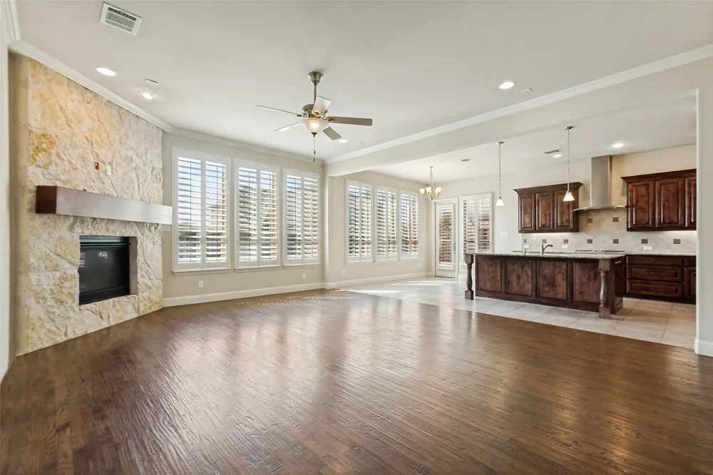 204 Whitewing Lane Murphy, TX 75094