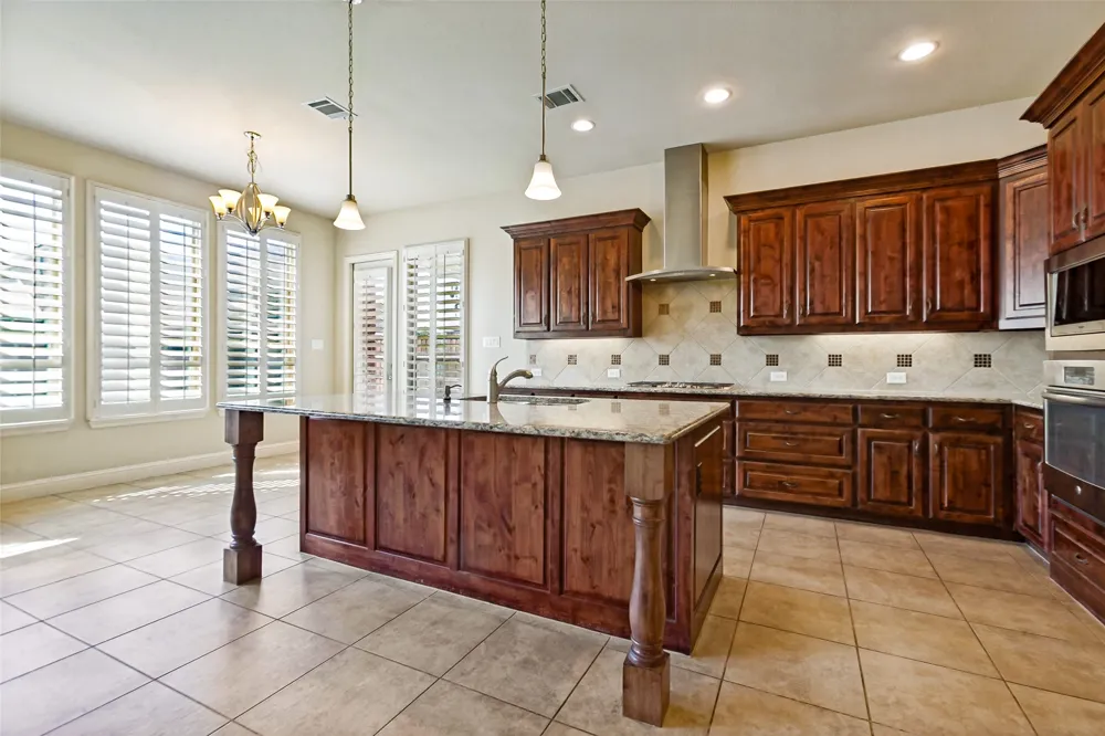 204 Whitewing Lane Murphy, TX 75094