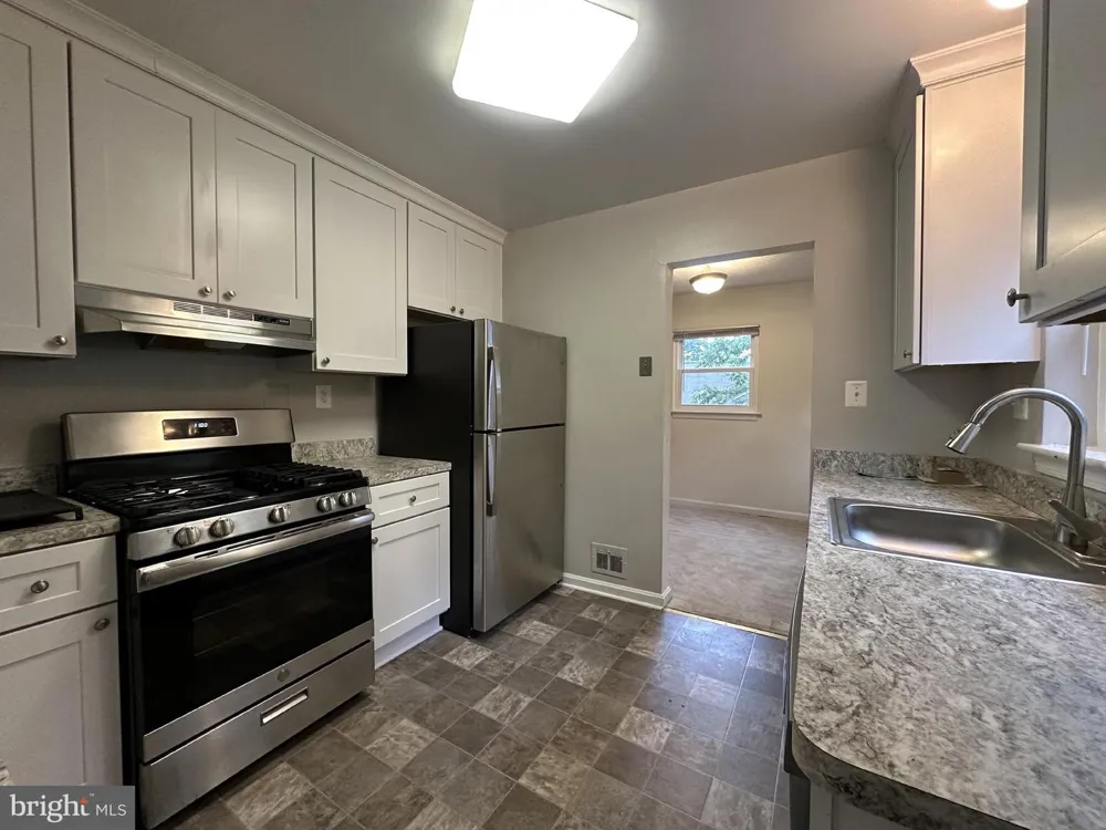 2237 HIGHLAND AVENUE Falls Church, VA 22046