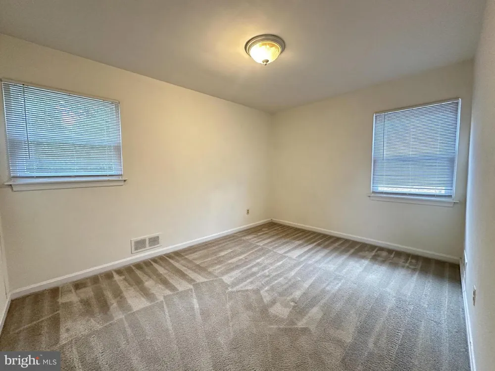 2237 HIGHLAND AVENUE Falls Church, VA 22046