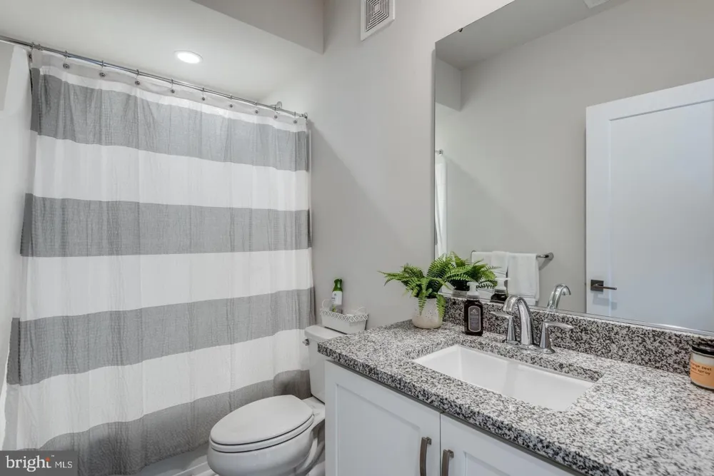 43190 MONGOLD SQUARE Ashburn, VA 20148