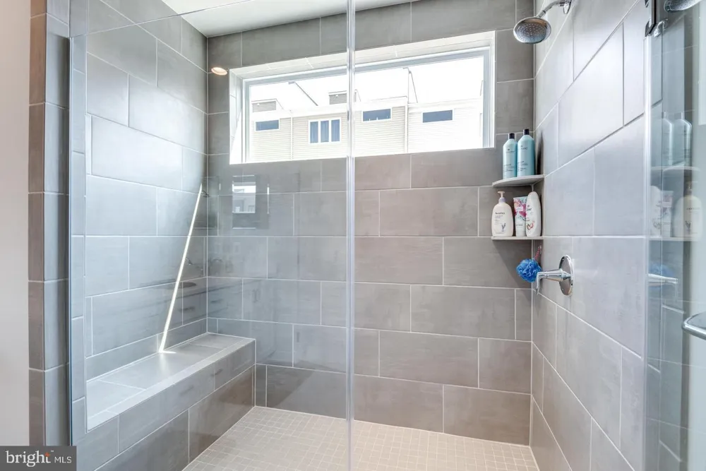 43190 MONGOLD SQUARE Ashburn, VA 20148