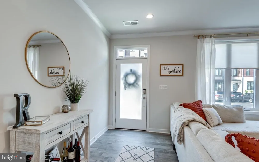 43190 MONGOLD SQUARE Ashburn, VA 20148