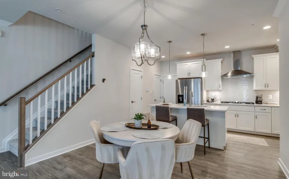 43190 MONGOLD SQUARE Ashburn, VA 20148