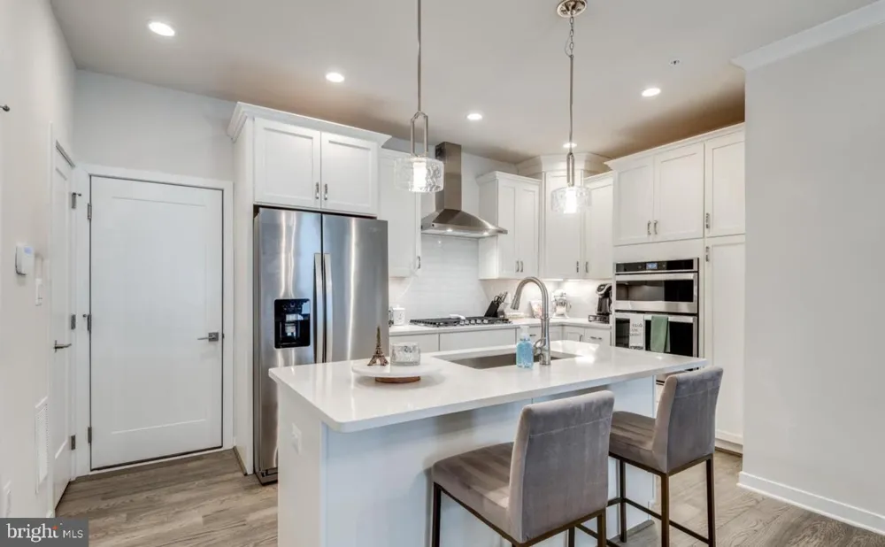 43190 MONGOLD SQUARE Ashburn, VA 20148