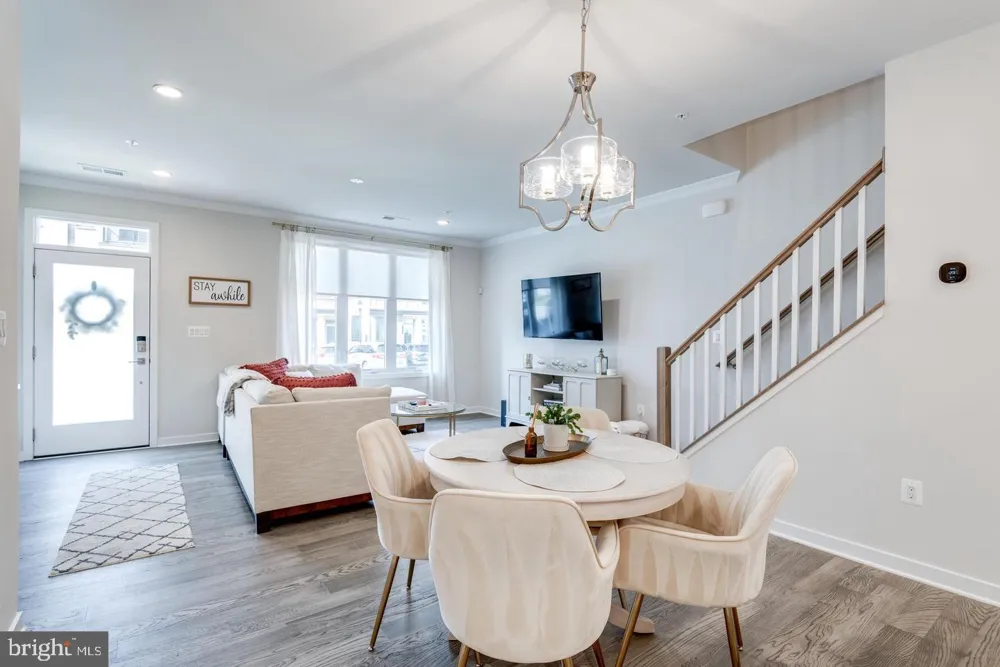 43190 MONGOLD SQUARE Ashburn, VA 20148