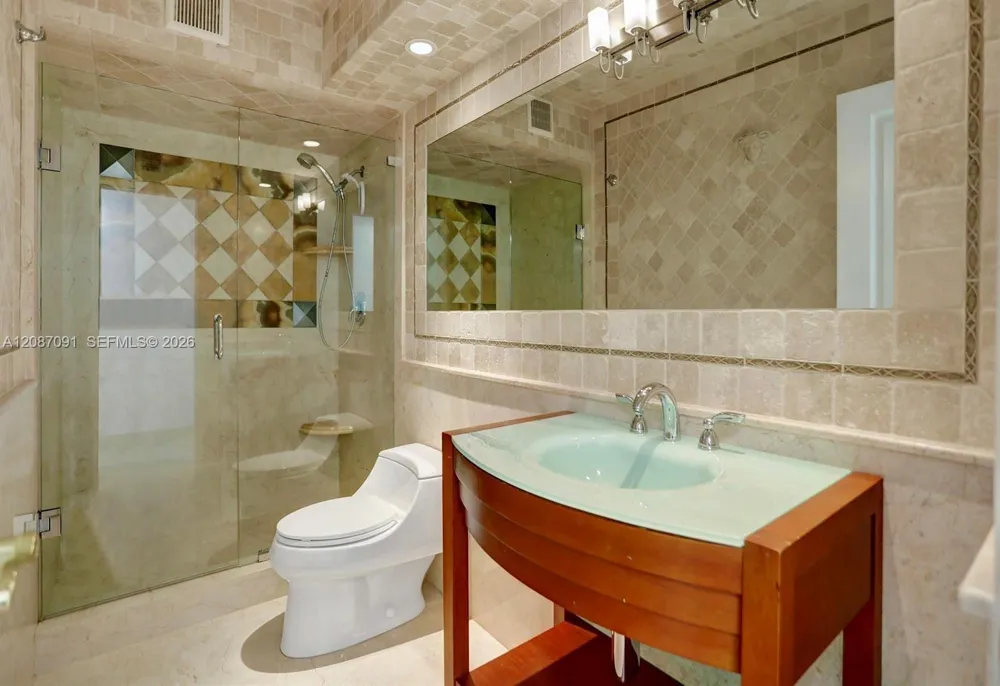 1880 S Ocean Dr #402 Hallandale Beach, FL 33009