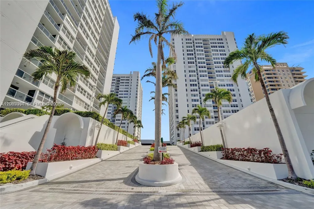 1880 S Ocean Dr #402 Hallandale Beach, FL 33009