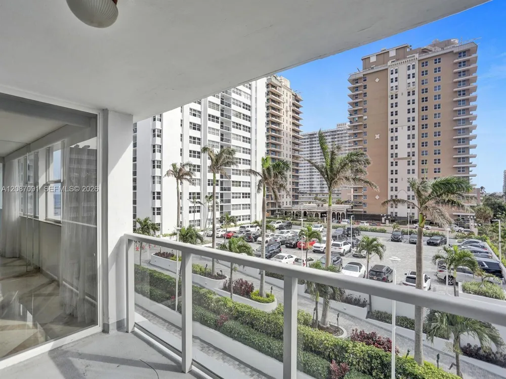 1880 S Ocean Dr #402 Hallandale Beach, FL 33009