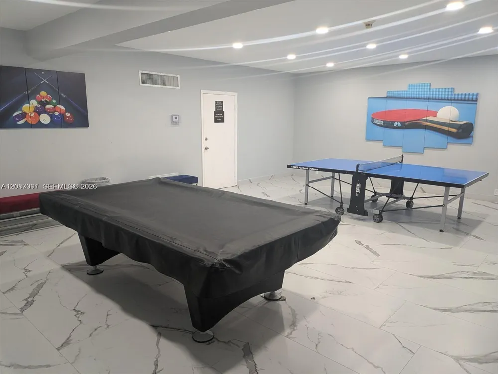 1880 S Ocean Dr #402 Hallandale Beach, FL 33009