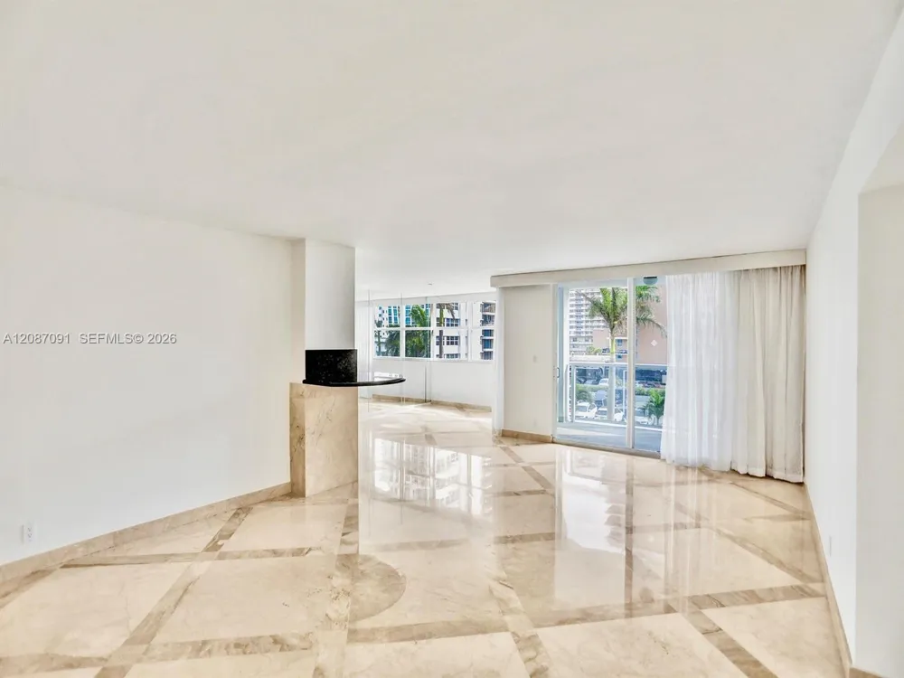 1880 S Ocean Dr #402 Hallandale Beach, FL 33009