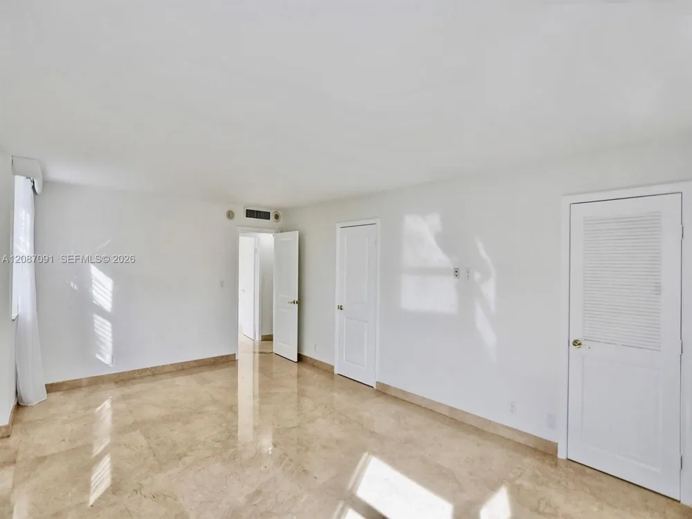 1880 S Ocean Dr #402 Hallandale Beach, FL 33009