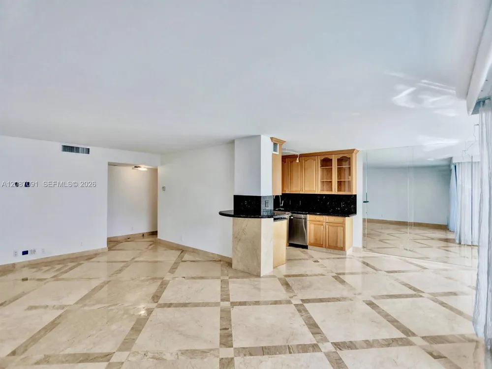 1880 S Ocean Dr #402 Hallandale Beach, FL 33009