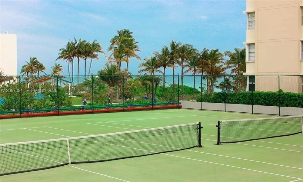1880 S Ocean Dr #402 Hallandale Beach, FL 33009