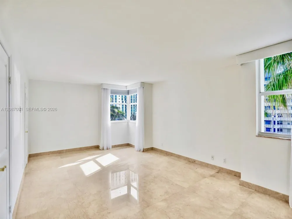 1880 S Ocean Dr #402 Hallandale Beach, FL 33009