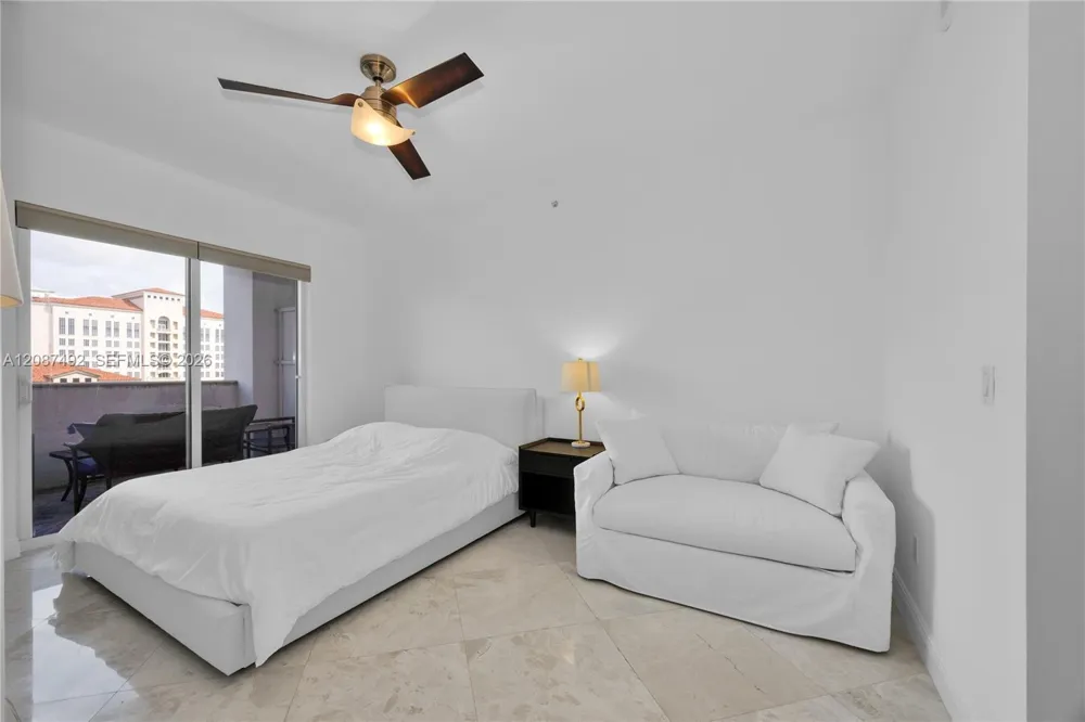 10 Aragon Ave #810 Coral Gables, FL 33134