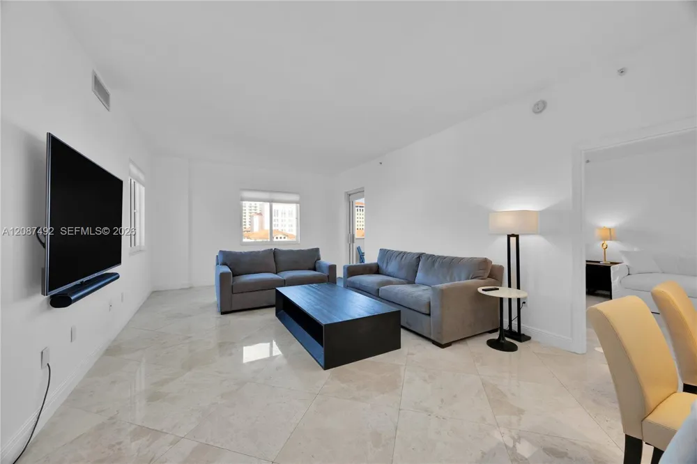 10 Aragon Ave #810 Coral Gables, FL 33134