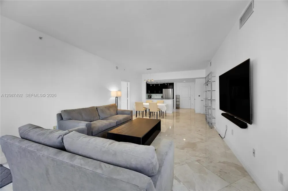 10 Aragon Ave #810 Coral Gables, FL 33134