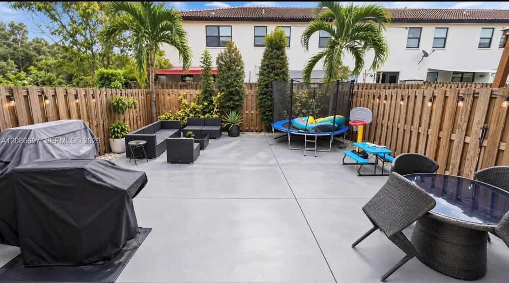 4219 SW 165th Ct #4219 Miami, FL 33185