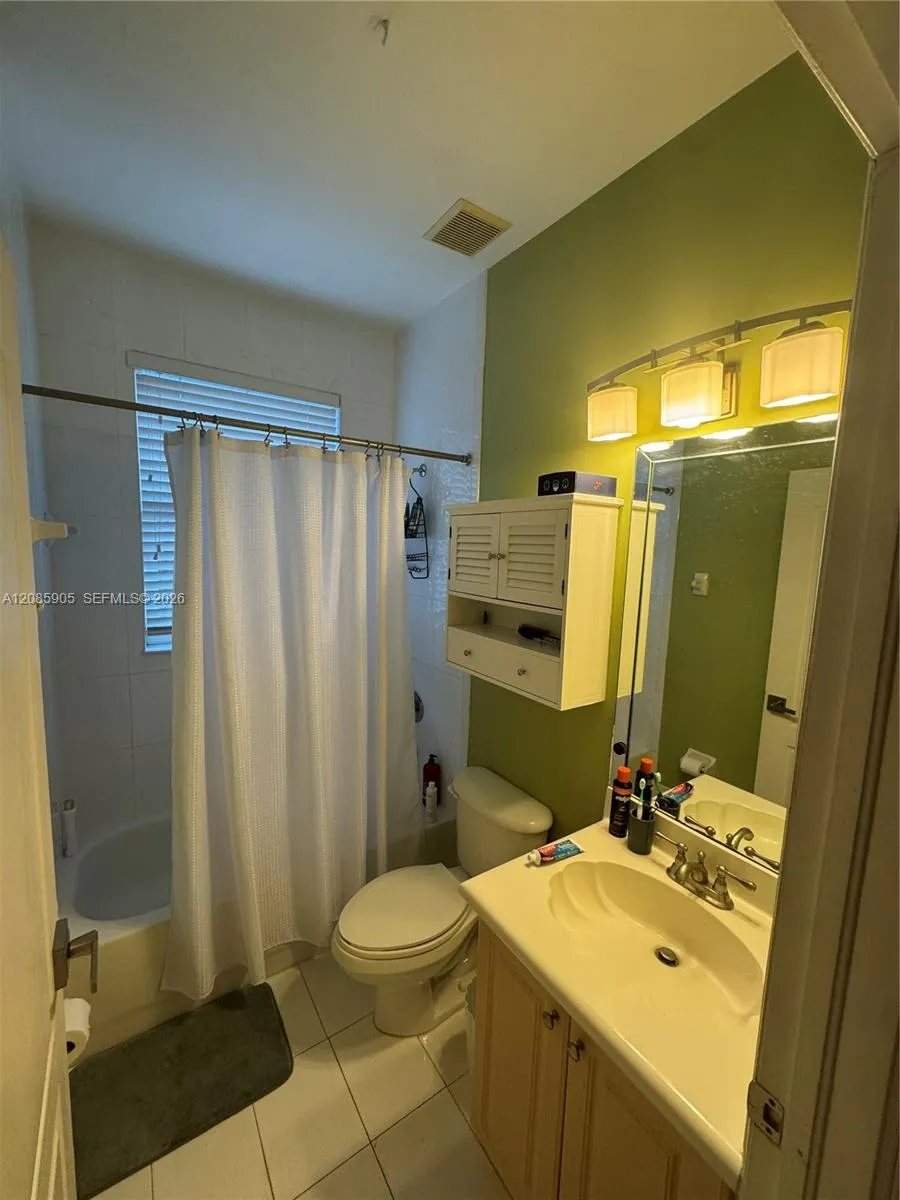 1150 NW 135th Ct #1150 Miami, FL 33182