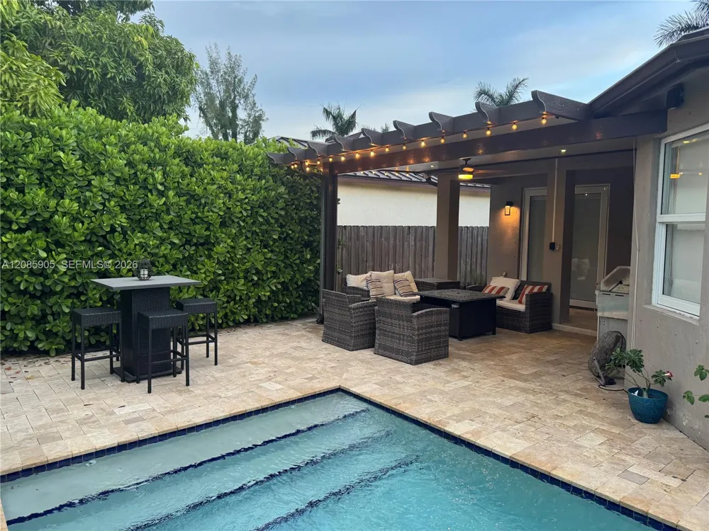 1150 NW 135th Ct #1150 Miami, FL 33182