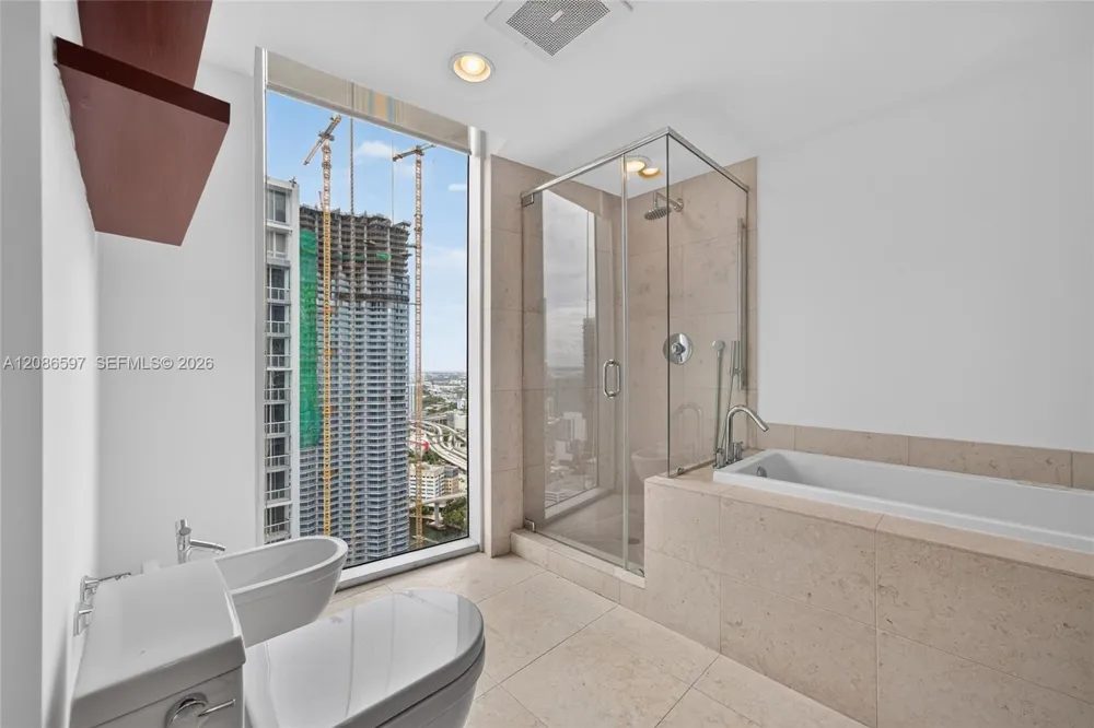 475 Brickell Ave #4613 Miami, FL 33131