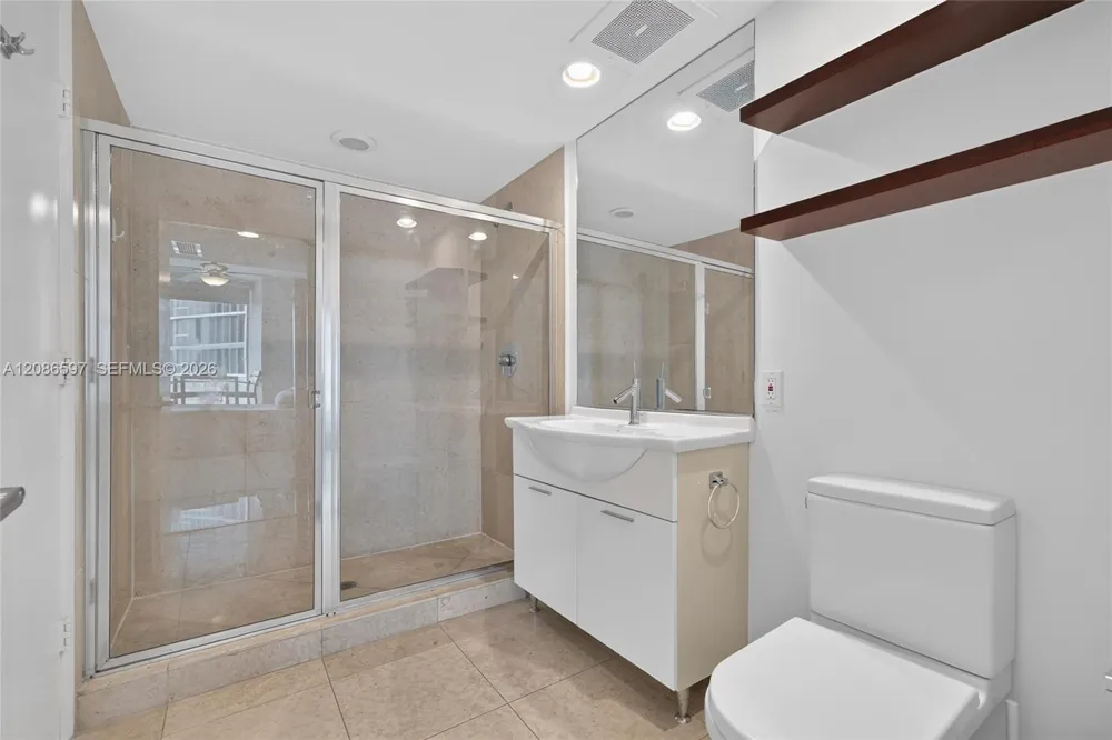 475 Brickell Ave #4613 Miami, FL 33131