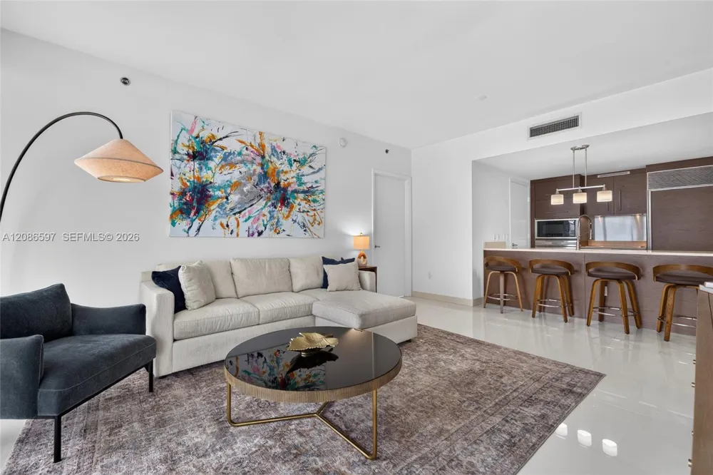 475 Brickell Ave #4613 Miami, FL 33131