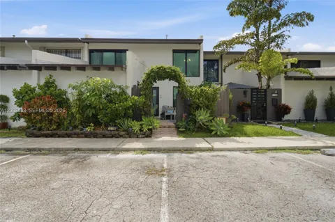11116 SW 70th Ter