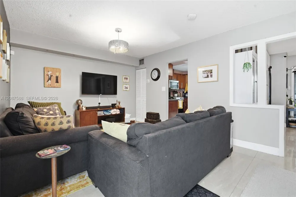 11116 SW 70th Ter Miami, FL 33173