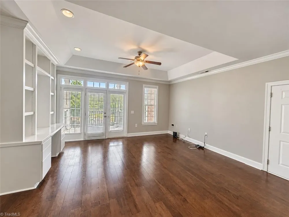 238 E Lewis Street #403 Greensboro, NC 27406