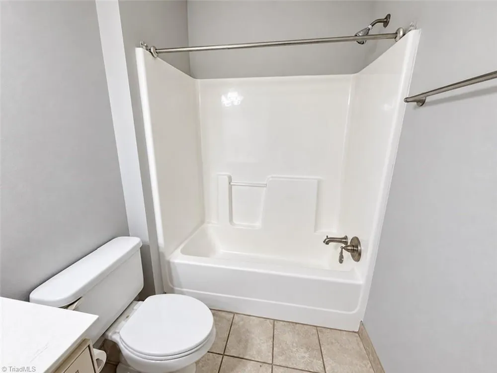 238 E Lewis Street #403 Greensboro, NC 27406