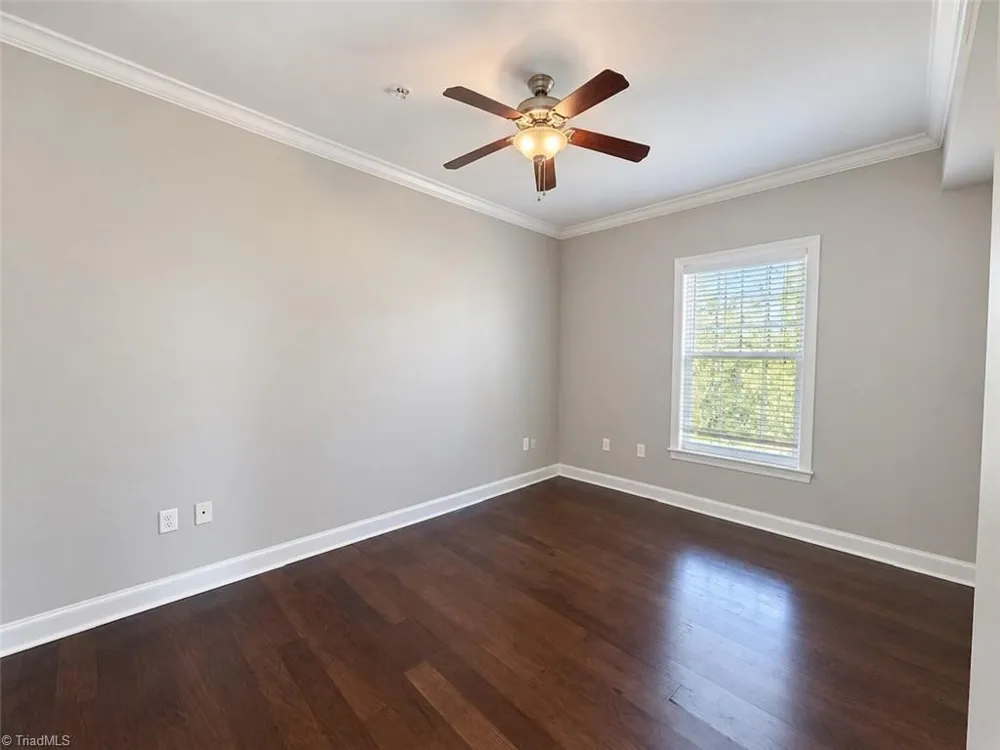 238 E Lewis Street #403 Greensboro, NC 27406
