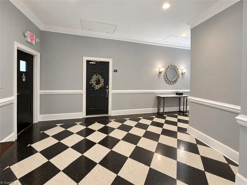 238 E Lewis Street #403 Greensboro, NC 27406
