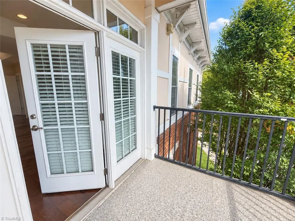 238 E Lewis Street #403 Greensboro, NC 27406