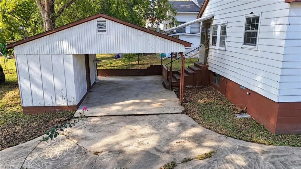 3804 Cameron Avenue Greensboro, NC 27401
