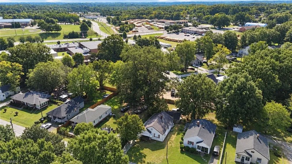 3804 Cameron Avenue Greensboro, NC 27401