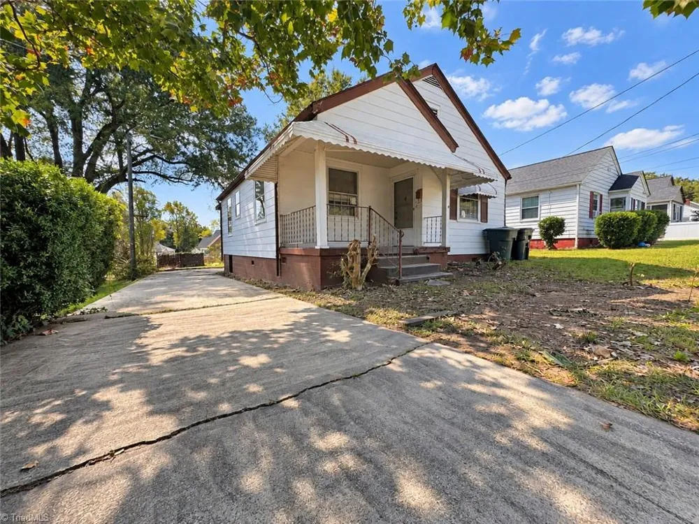 3804 Cameron Avenue Greensboro, NC 27401