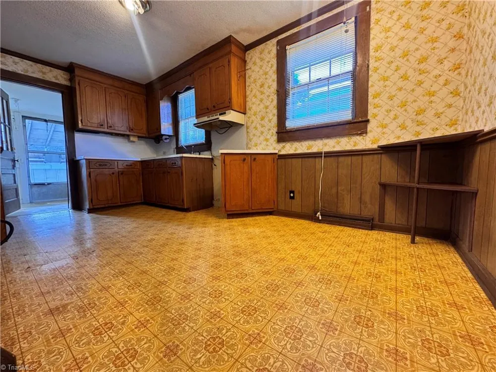 3804 Cameron Avenue Greensboro, NC 27401