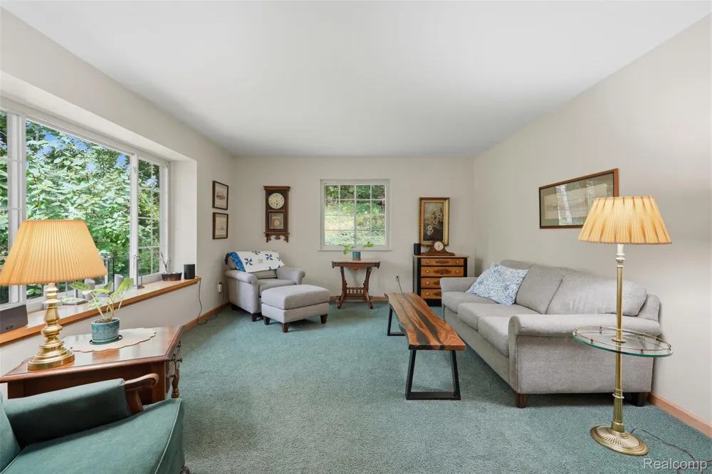 4146 Timberview Drive Genoa Township, MI 48843