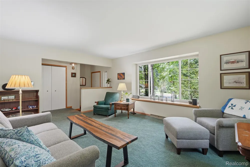 4146 Timberview Drive Genoa Township, MI 48843