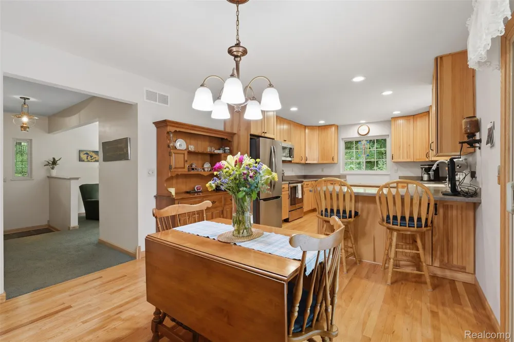 4146 Timberview Drive Genoa Township, MI 48843