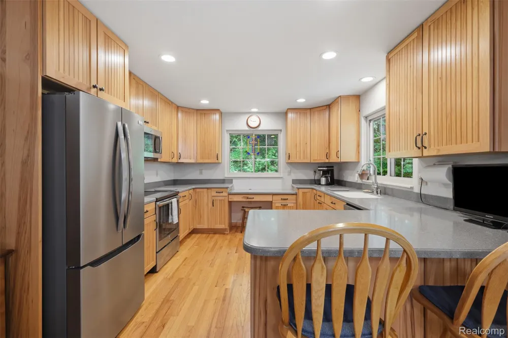 4146 Timberview Drive Genoa Township, MI 48843