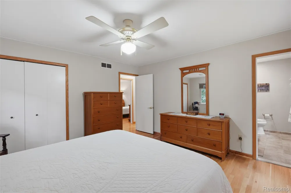 4146 Timberview Drive Genoa Township, MI 48843